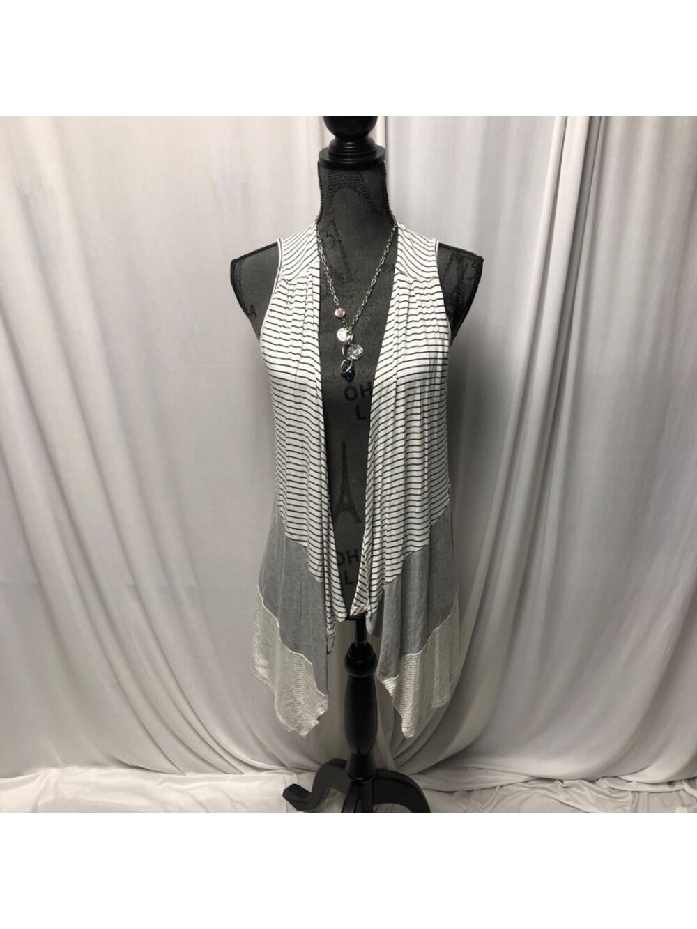 Maurices Cardigan Womens Size Small Medium Sleeveless Striped Open Front Vest